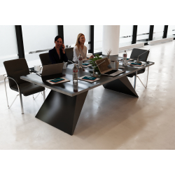 Stół konferencyjny