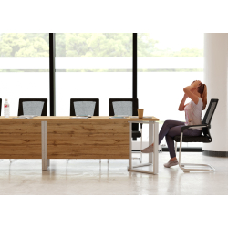 Stół konferencyjny