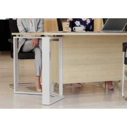 Stół konferencyjny