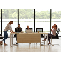 Stół konferencyjny